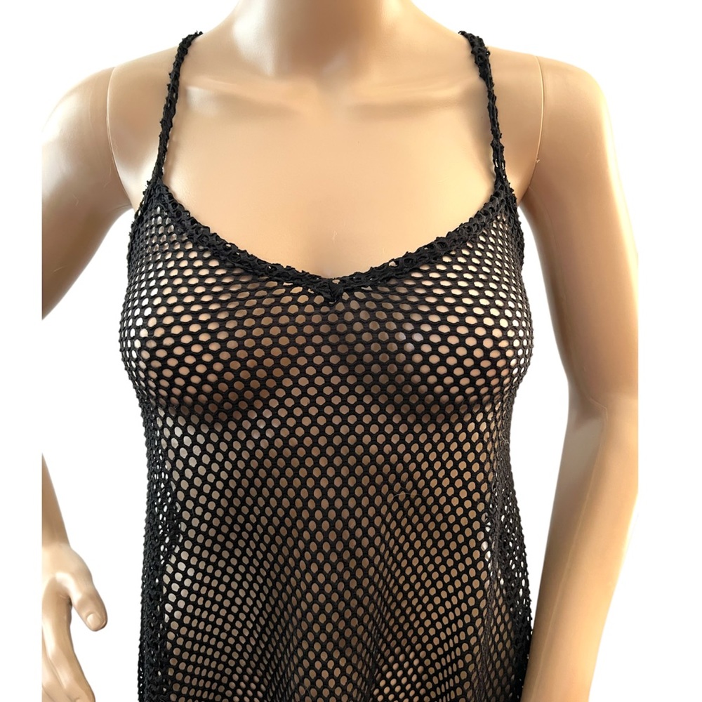 𝐁𝐄𝐀𝐂𝐇 𝐇𝐀𝐁𝐈𝐓𝐀𝐓 | BLACK STRETCHY NET BEACH COVER UP DRESS - Picture 2 of 9